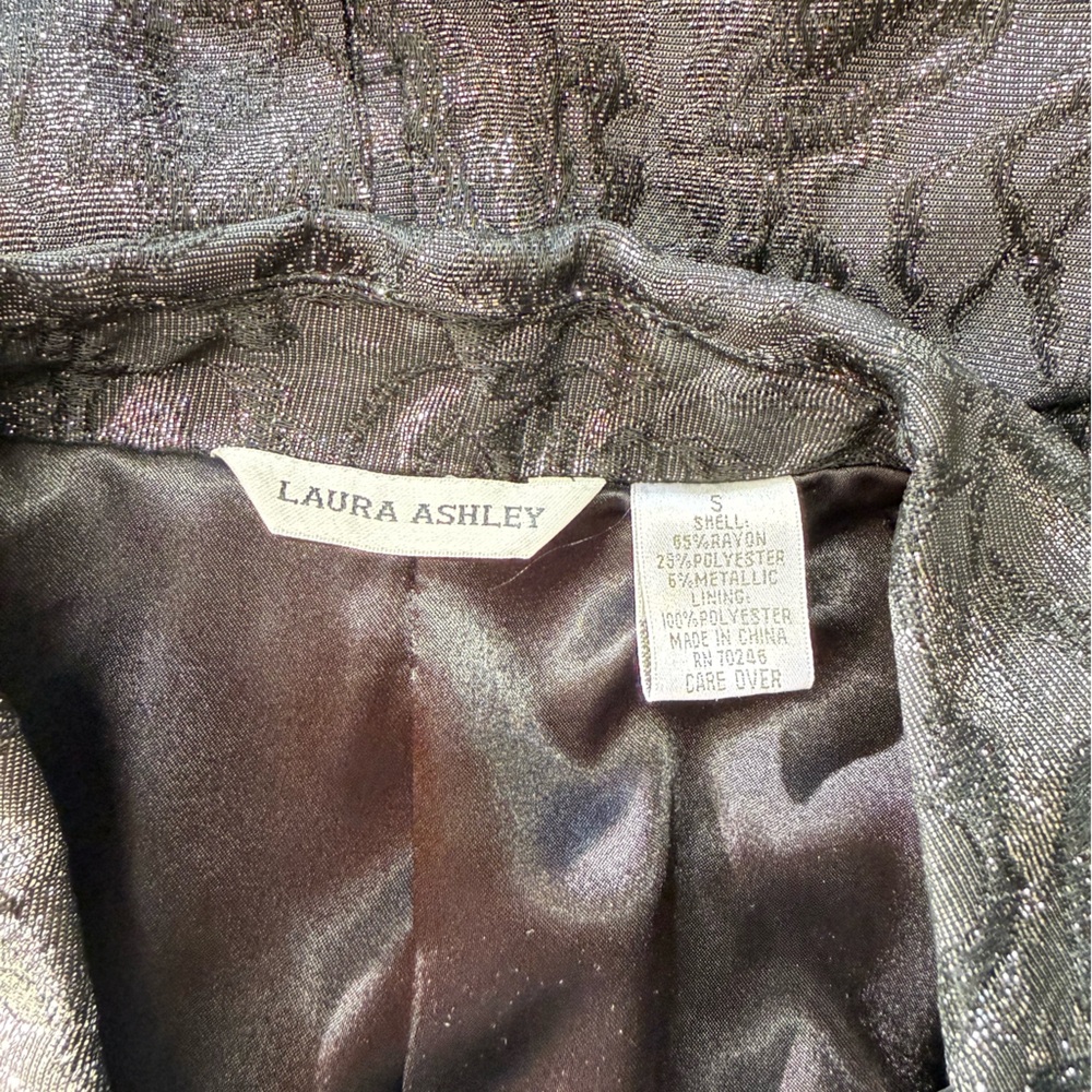 Laura Ashley Metallic Black Textured Button-Front Cropped Jacket Blazer - Small - Picture 5 of 5